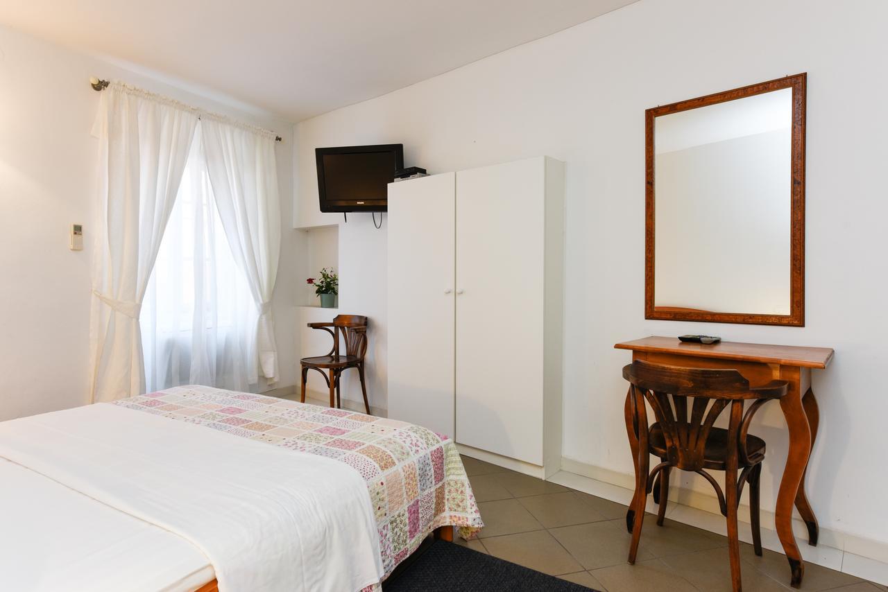 Accomodation Gina ซาดาร์ ภายนอก รูปภาพ