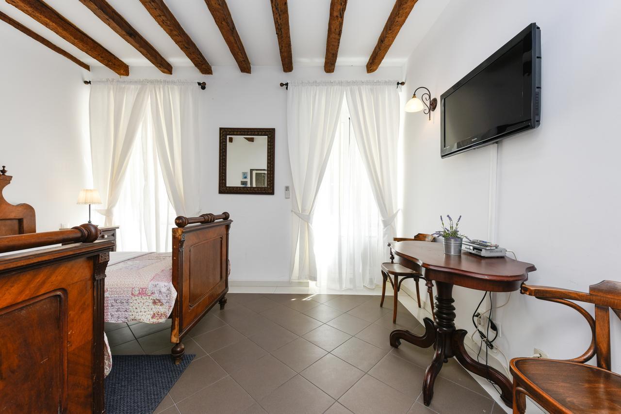 Accomodation Gina ซาดาร์ ภายนอก รูปภาพ