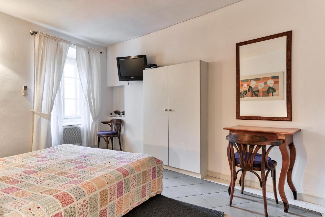 Accomodation Gina ซาดาร์ ภายนอก รูปภาพ